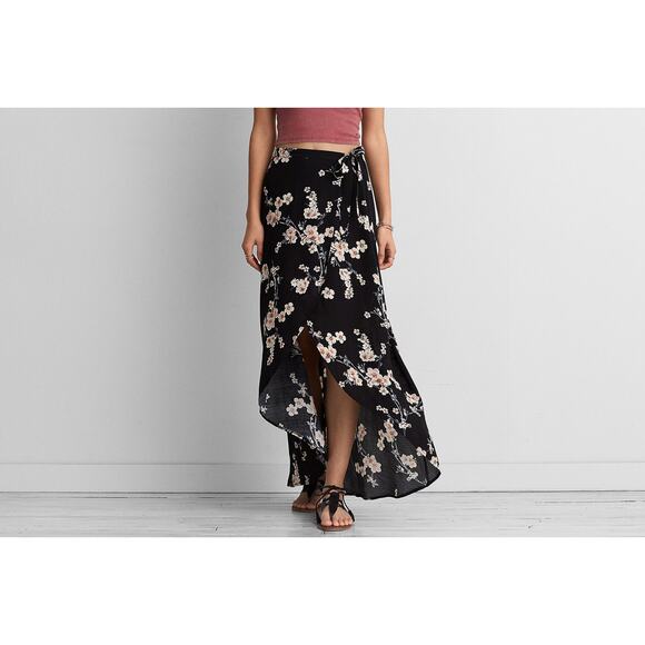 NWT American Eagle Floral Wrap Maxi Skirt Black XL CottageCore Fairy Whimsigoth - Picture 1 of 10